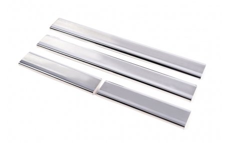 Накладки на пороги Toyota Corolla