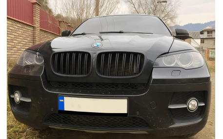 Решетка радиатора BMW X5 (E70)