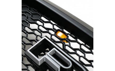 Решетка радиатора Dodge RAM 1500