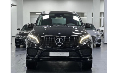 Решетка радиатора Mercedes GLE-class W166