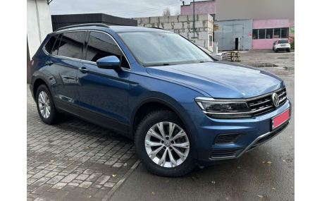 Фары передние Volkswagen Tiguan 2016-2020