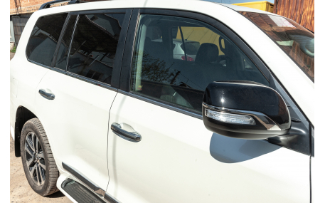 Хром накладки Toyota Land Cruiser 200