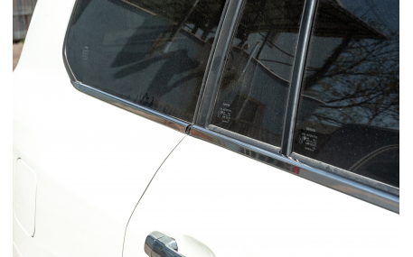 Хром накладки Toyota Land Cruiser 200