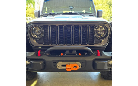 Решетка радиатора Jeep Wrangler JL