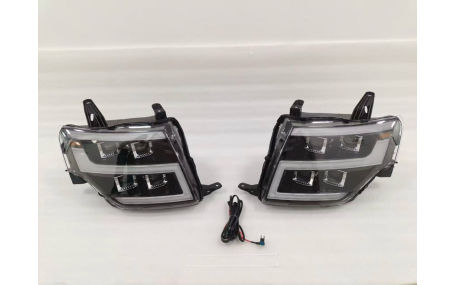 Фары передние Mitsubishi Pajero Wagon 4