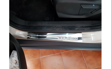 Накладки на пороги Ford Courier