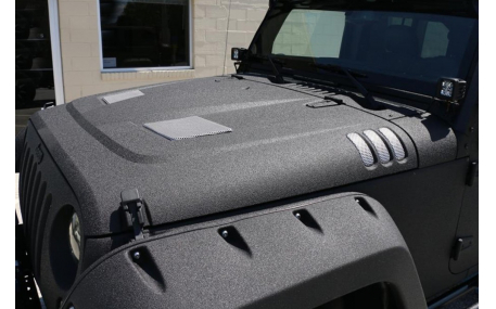 Капот Jeep Wrangler