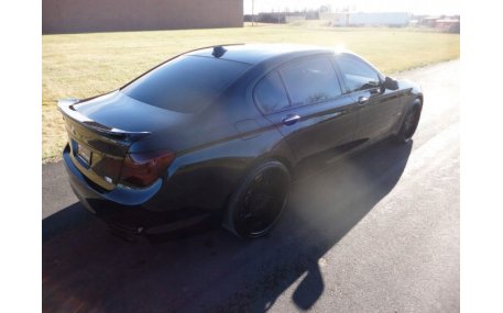 Спойлер BMW F01