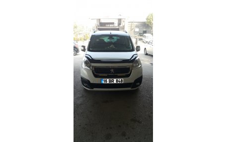 Дефлектор капота Citroen Berlingo