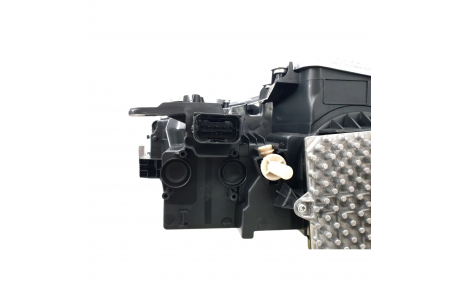 Фары передние BMW X1 F48 2015-2019