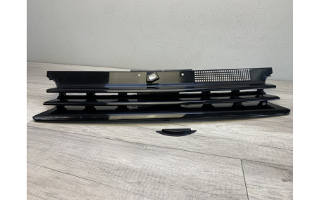 Решетка радиатора Volkswagen Golf 4