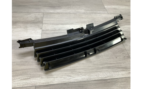 Решетка радиатора Volkswagen Bora