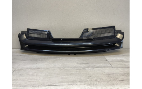 Решетка радиатора Volkswagen Golf 5