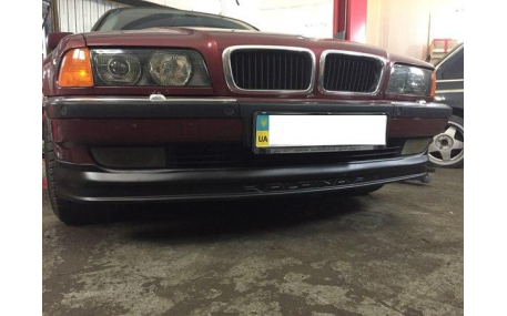 Накладка передняя BMW E38