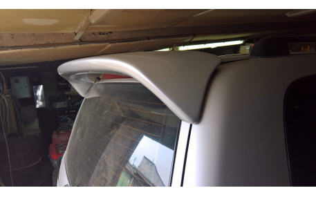 Спойлер Toyota Land Cruiser 100