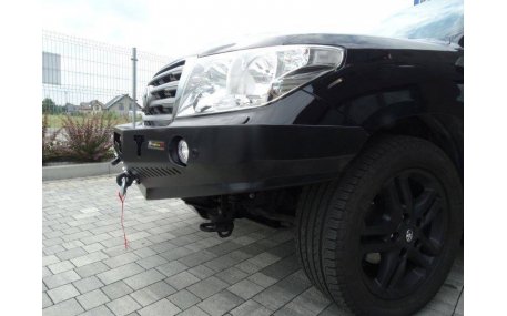 Бампер передний Toyota Land Cruiser 200