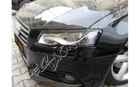 Ресницы Audi A4 B8