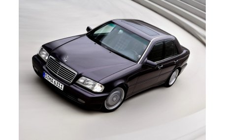 Решетка радиатора Mercedes C-class W202