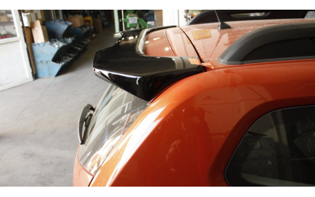 Спойлер Renault Duster