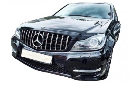 Решетка радиатора Mercedes C-class W204