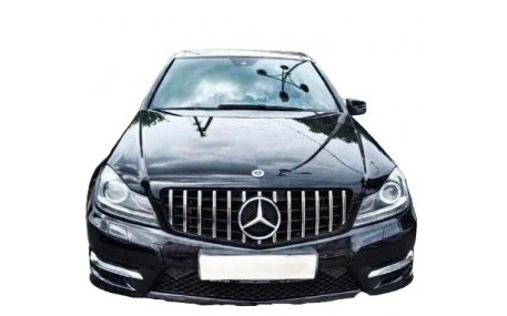 Решетка радиатора Mercedes C-class W204