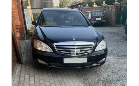 Решетка радиатора Mercedes S-class W221 2009-2012