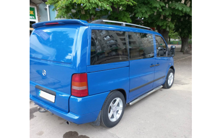 Спойлер Mercedes Vito