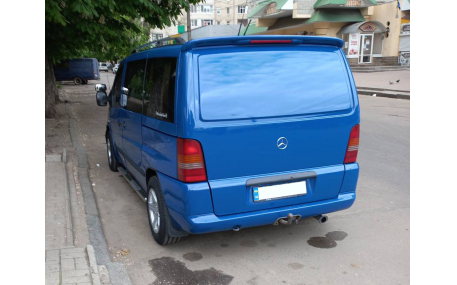 Спойлер Mercedes Vito