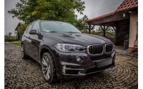 Ресницы BMW X5 (F15)