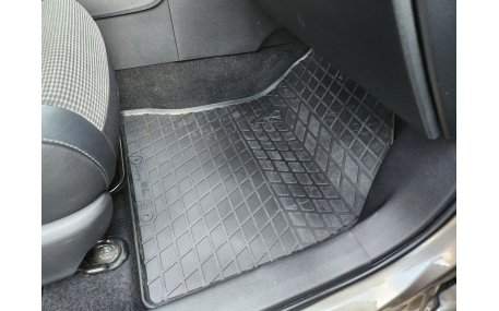 Коврики в салон Toyota Auris