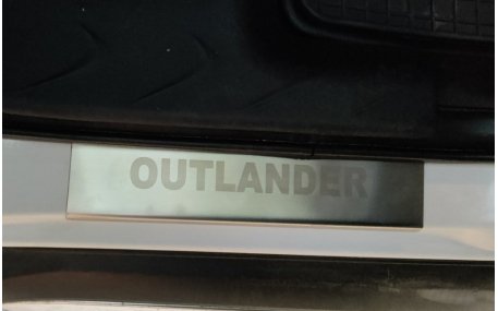 Накладки на пороги Mitsubishi Outlander XL
