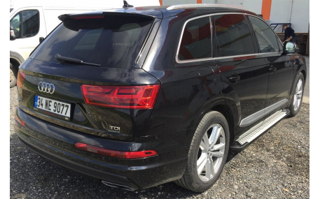 Подножки Audi Q7
