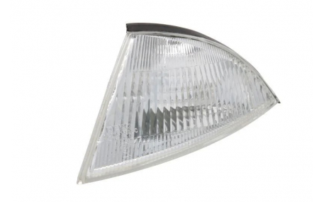 Поворот Mitsubishi Carisma