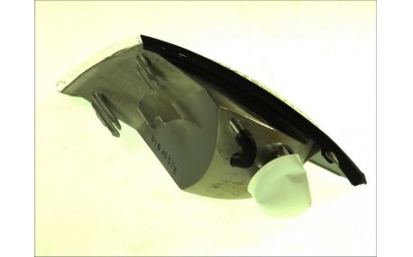 Поворот Mitsubishi Carisma