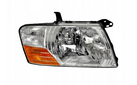 Фара передняя Mitsubishi Pajero Wagon 3