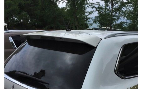 Спойлер Mitsubishi Outlander