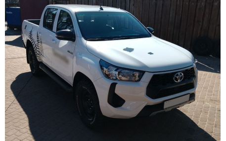 Подножки Toyota Hilux