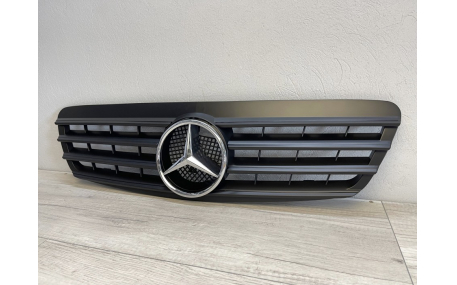 Решетка радиатора Mercedes S-class W220 1998-2002
