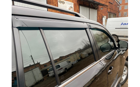 Дефлекторы окон Toyota Land Cruiser 200