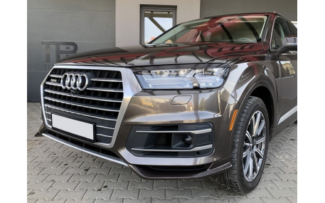 Накладка передняя Audi Q7