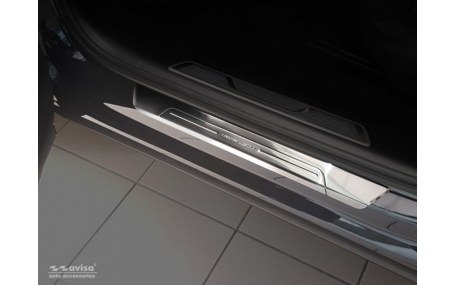 Накладки на пороги Volkswagen Touareg