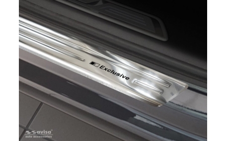 Накладки на пороги Volkswagen Touareg