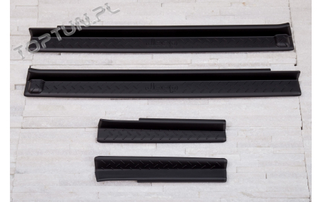 Накладки на пороги Jeep Wrangler