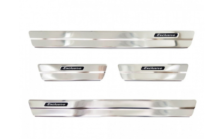 Накладки на пороги Toyota Corolla