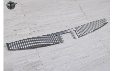 Накладка на задний бампер Honda HR-V