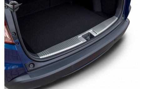 Накладка на задний бампер Honda HR-V