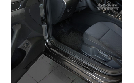 Накладки на пороги Volkswagen Passat B8