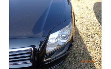 Ресницы Toyota Avensis