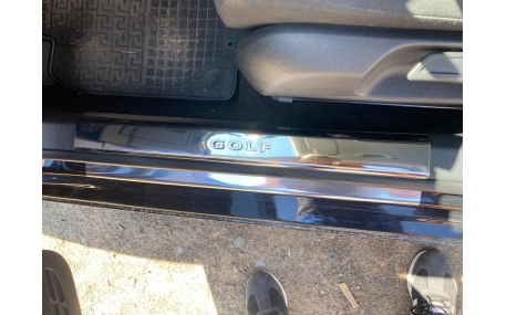 Накладки на пороги Volkswagen Golf 6