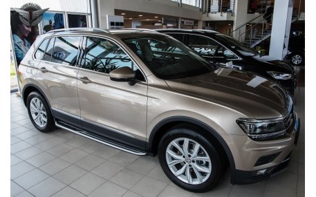 Подножки Volkswagen Tiguan